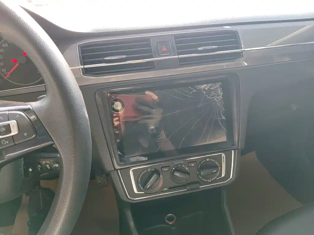 Volkswagen Santana — миниатюра 13