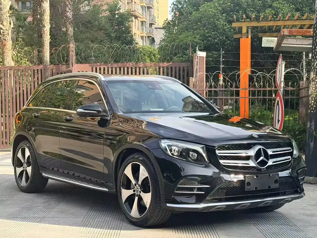 Mercedes-Benz GLC 2018 GLC 300 4MATIC