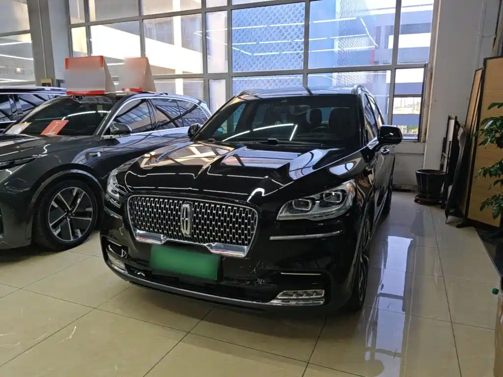Lincoln Aviator — миниатюра 2