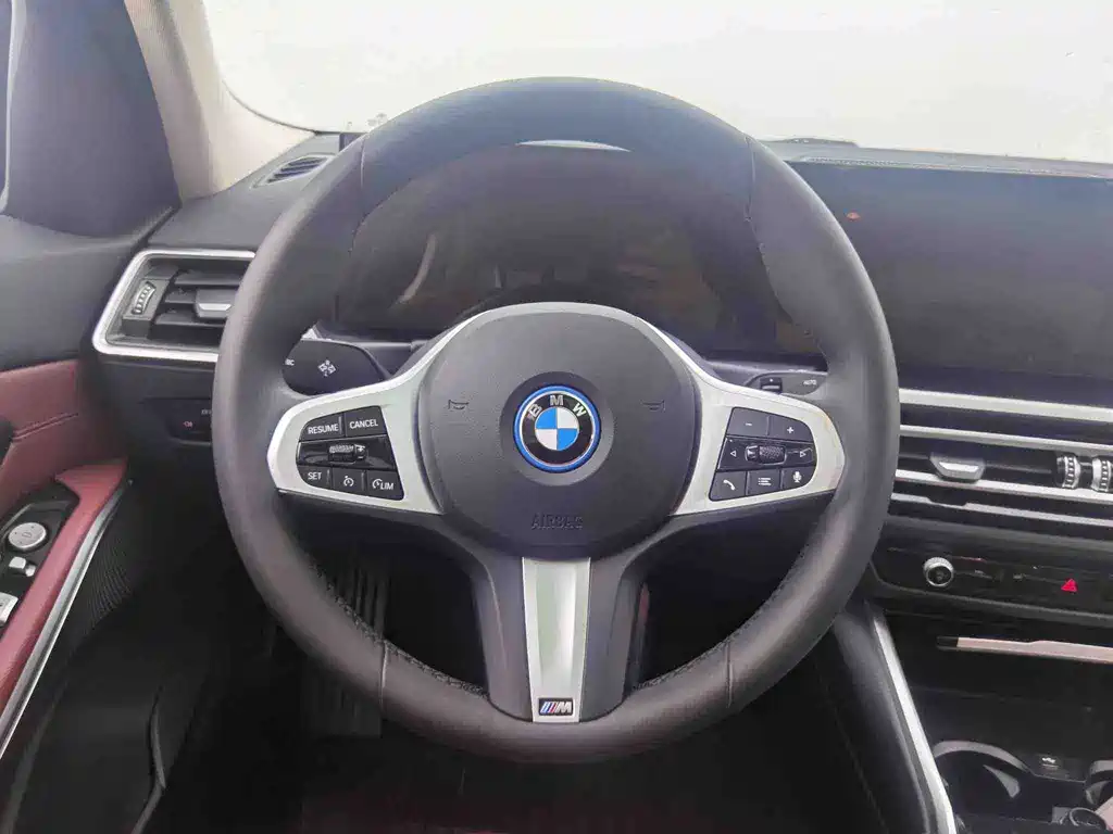 BMW i3 — миниатюра 10