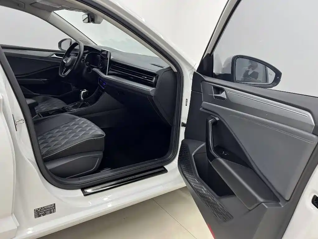 Volkswagen Sagitar — миниатюра 13