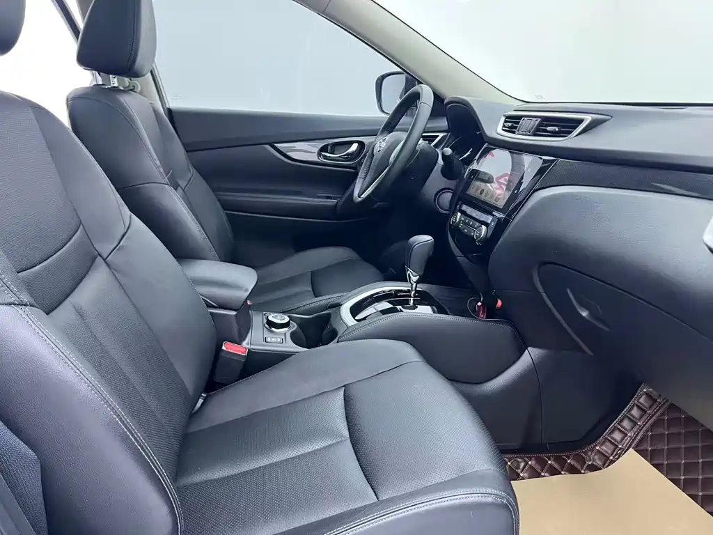 Nissan X-Trail — миниатюра 7