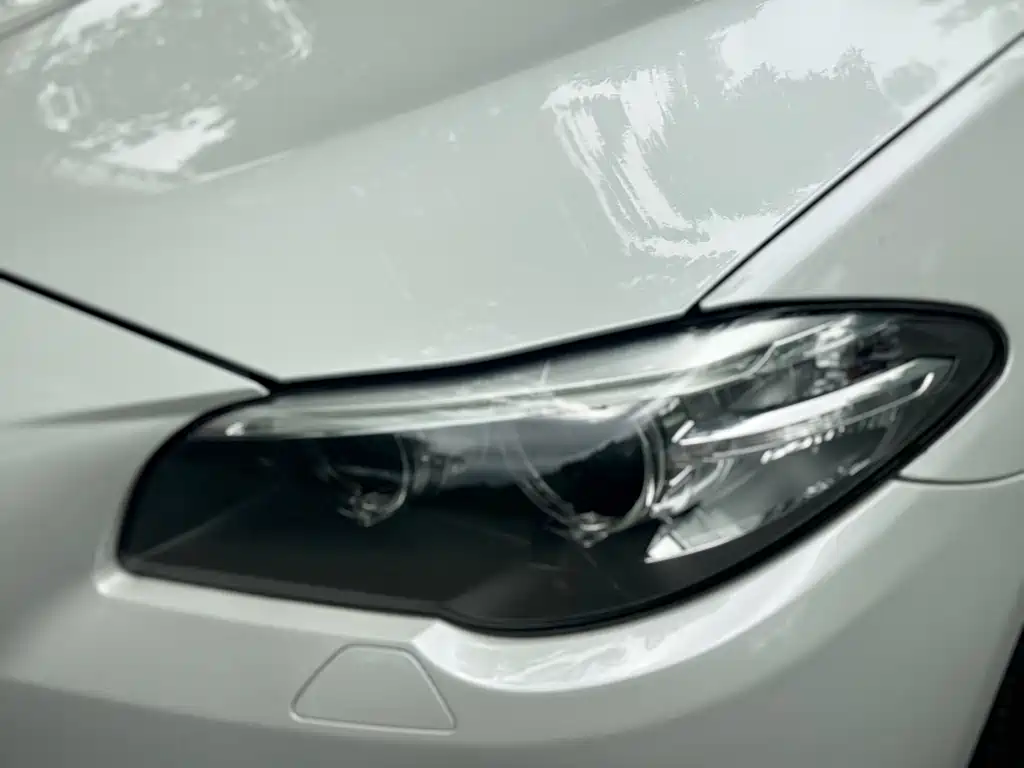 BMW 5 Series — миниатюра 18