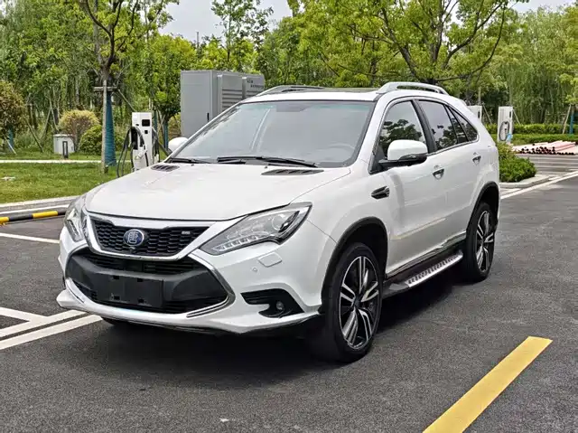2017 BYD Tang