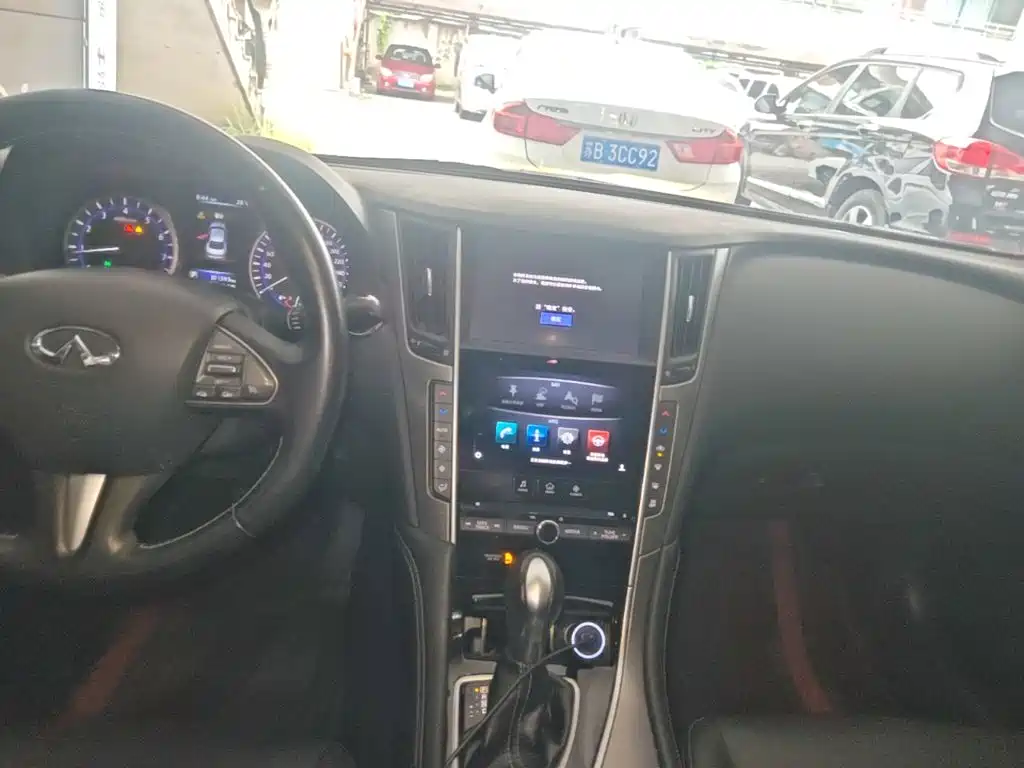 Infiniti Q50L — миниатюра 13