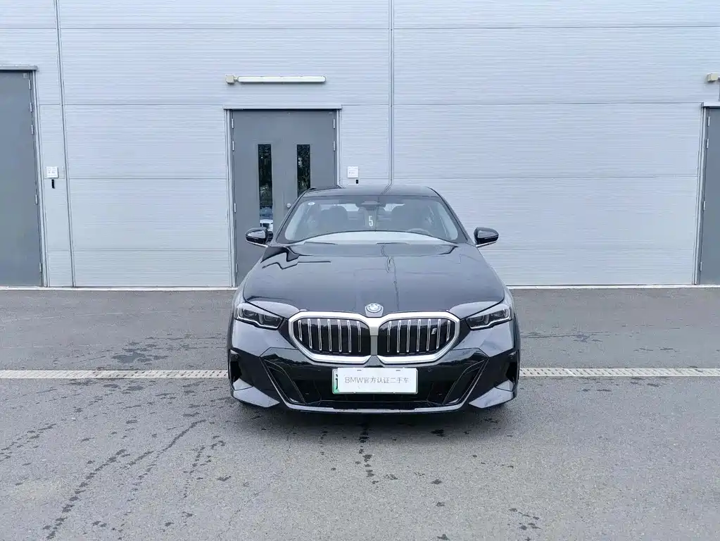 BMW i5 — миниатюра 2