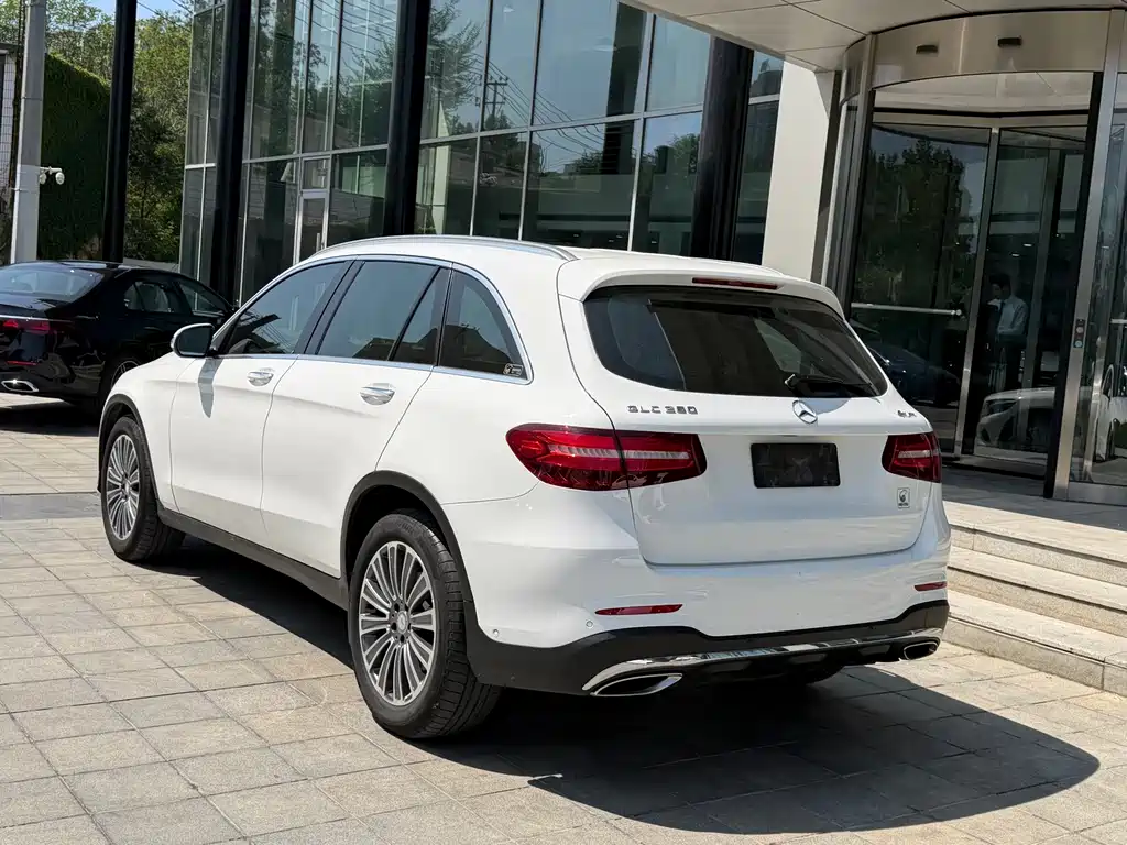 Mercedes-Benz GLC — миниатюра 8