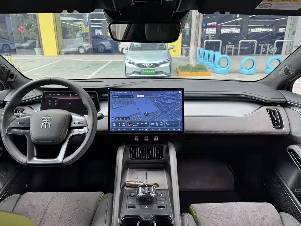 BYD L EV — миниатюра 9