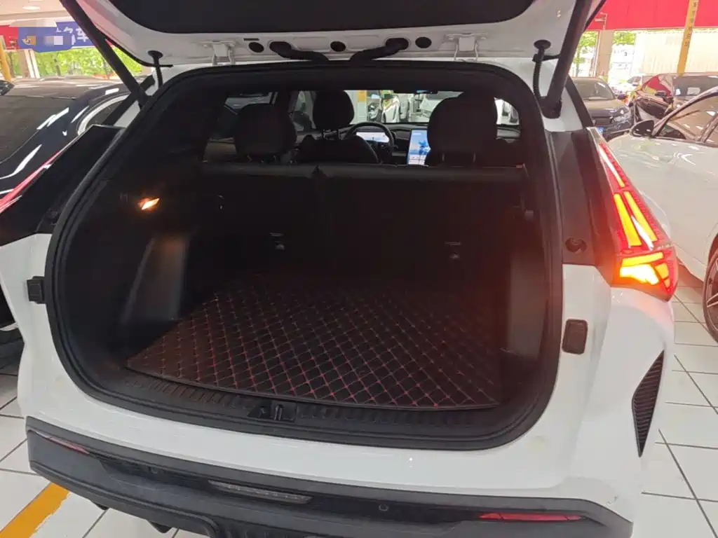 Geely Boyue — миниатюра 19