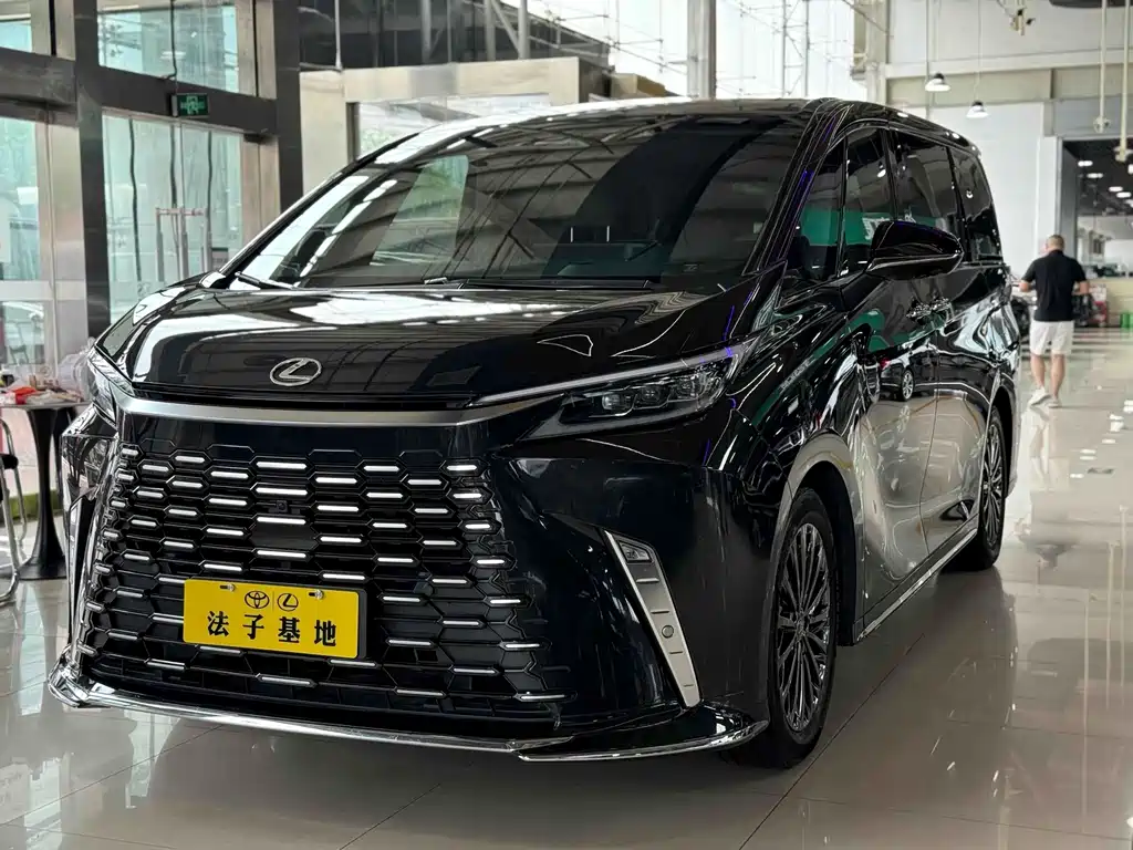 Lexus LM — миниатюра 4