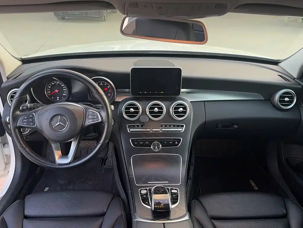 Mercedes-Benz C-Class (Import) — миниатюра 20