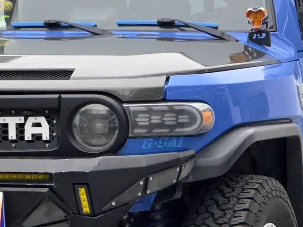 Toyota FJ Cruiser — миниатюра 4