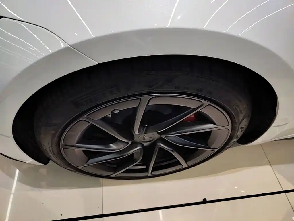 Tesla Model 3 — миниатюра 23
