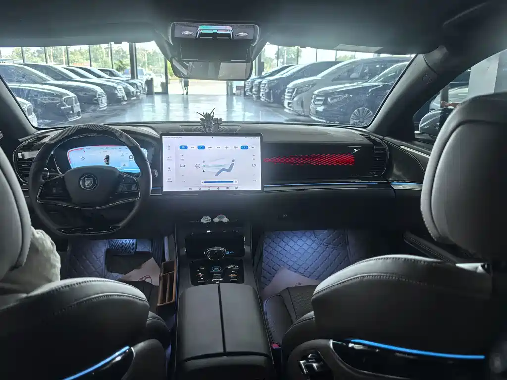 BYD Han — миниатюра 6
