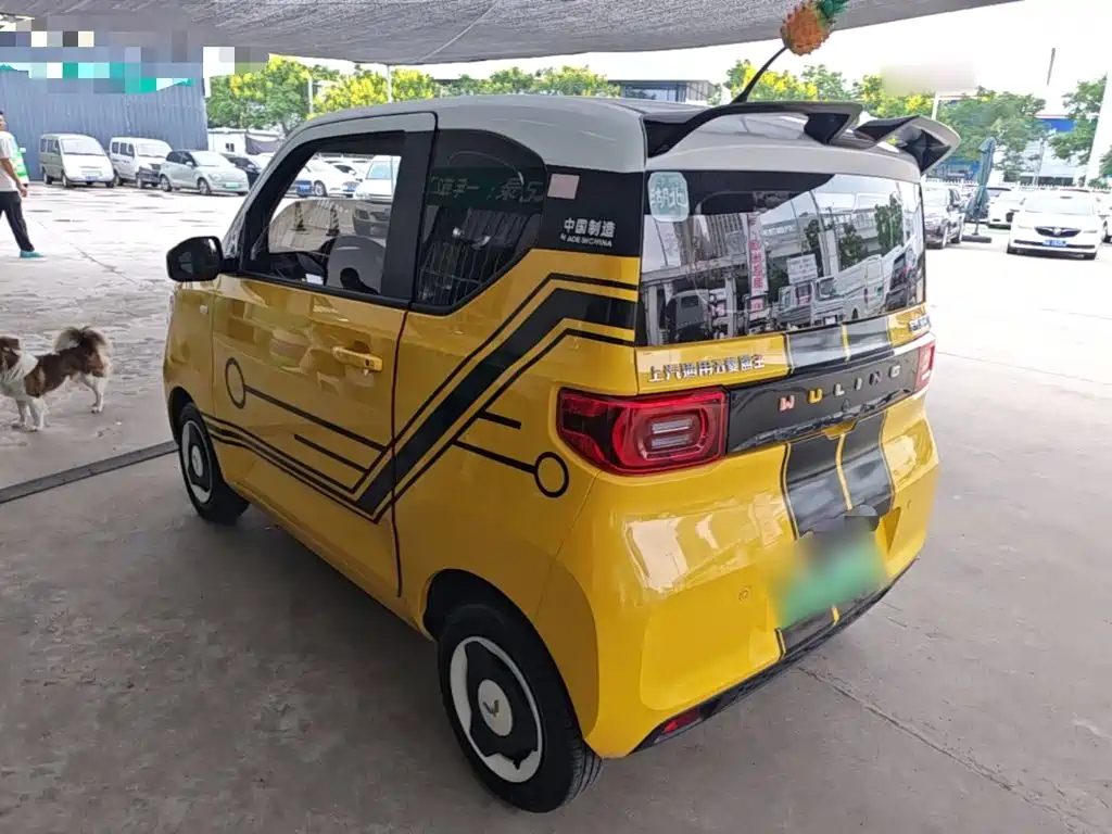 Wuling MINIEV — миниатюра 5