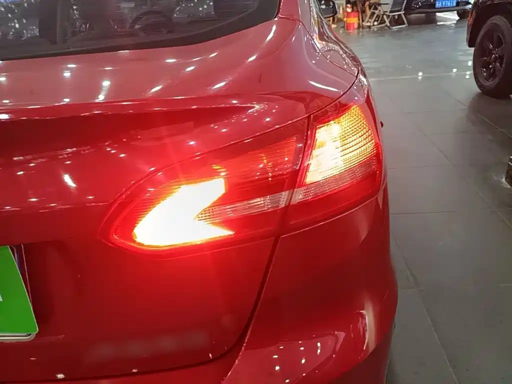 Ford Focus — миниатюра 8