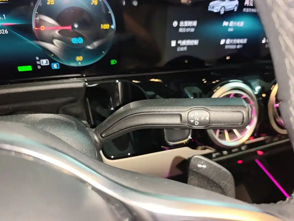 Mercedes-Benz EQA — миниатюра 14