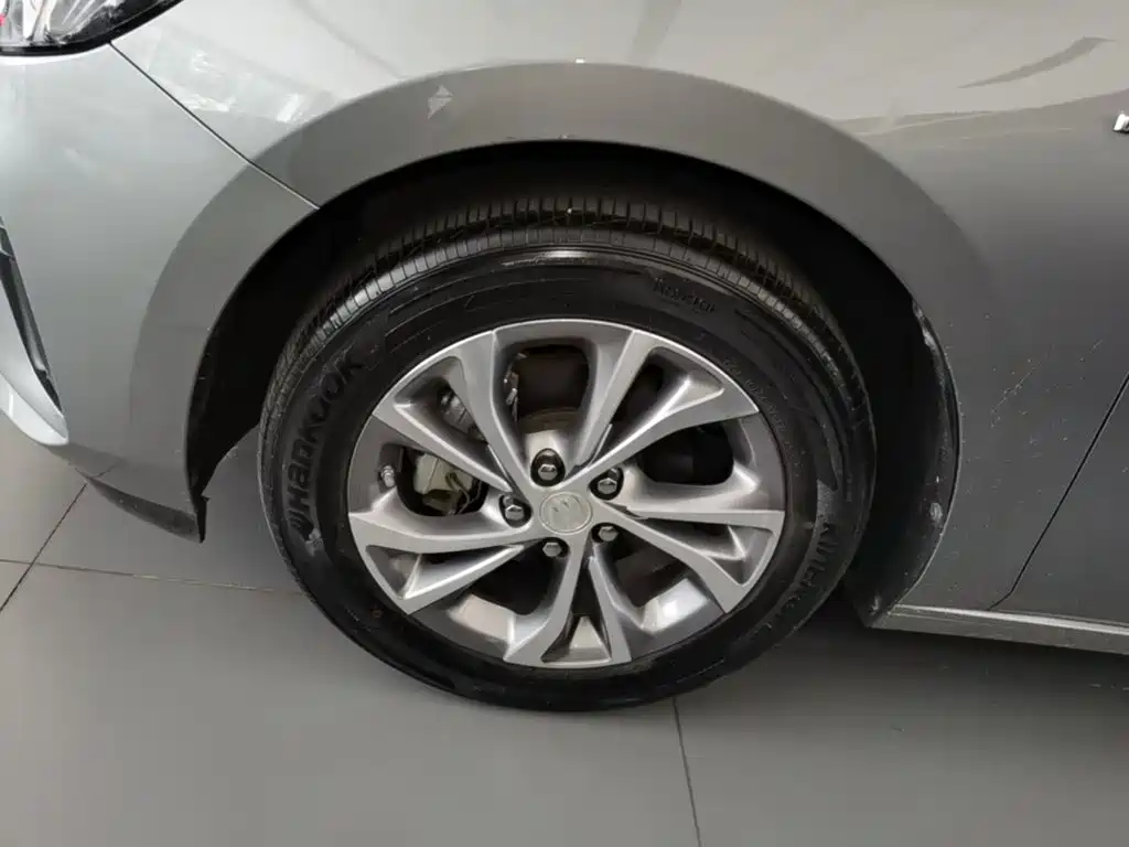 Buick Verano — миниатюра 23