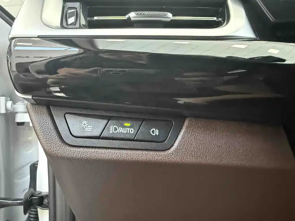 BMW X1 — миниатюра 7