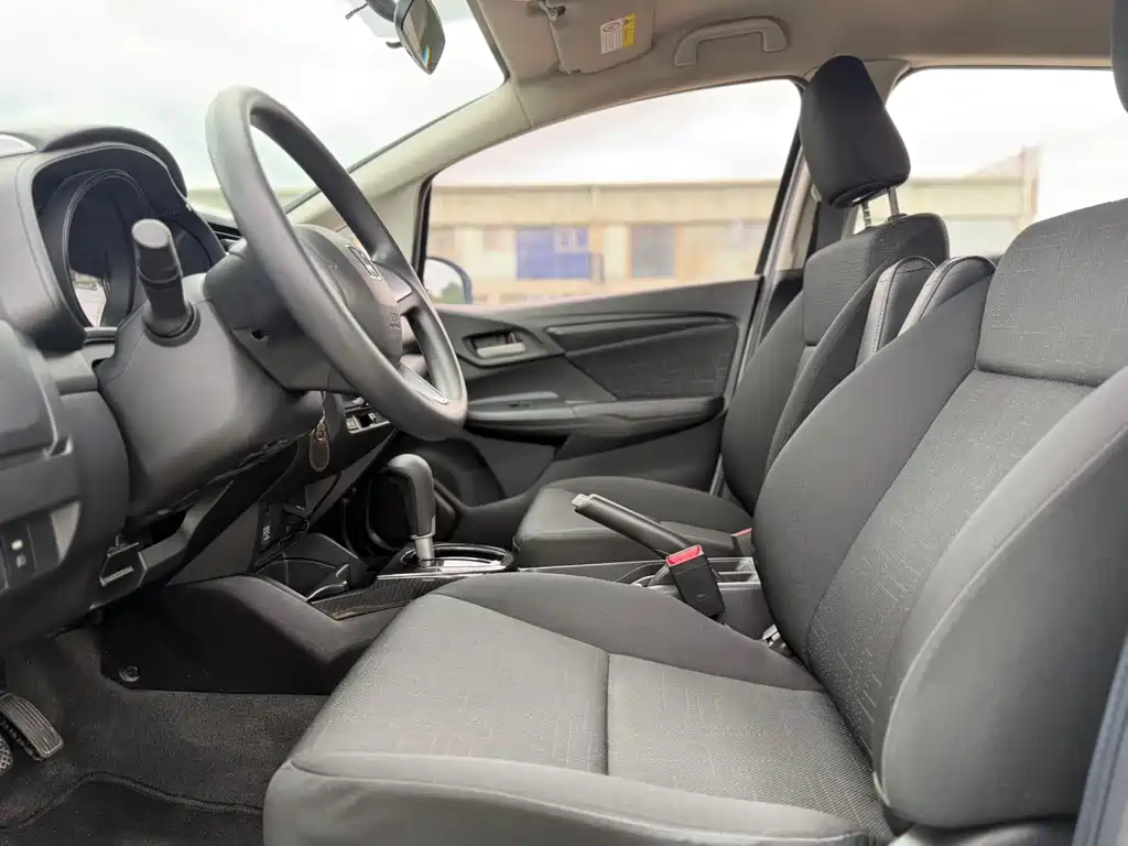 Honda Fit — миниатюра 5