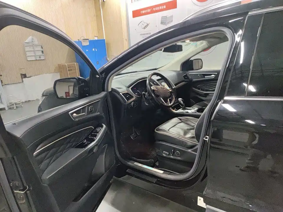 Ford Edge — миниатюра 3