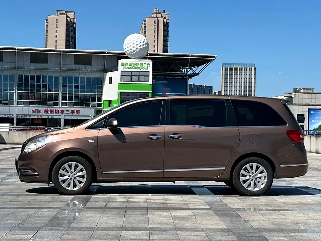 Buick GL8 — миниатюра 3