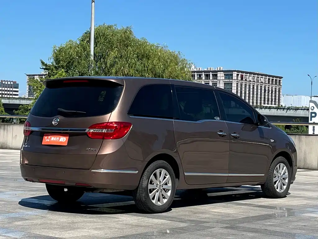 Buick GL8 — миниатюра 4