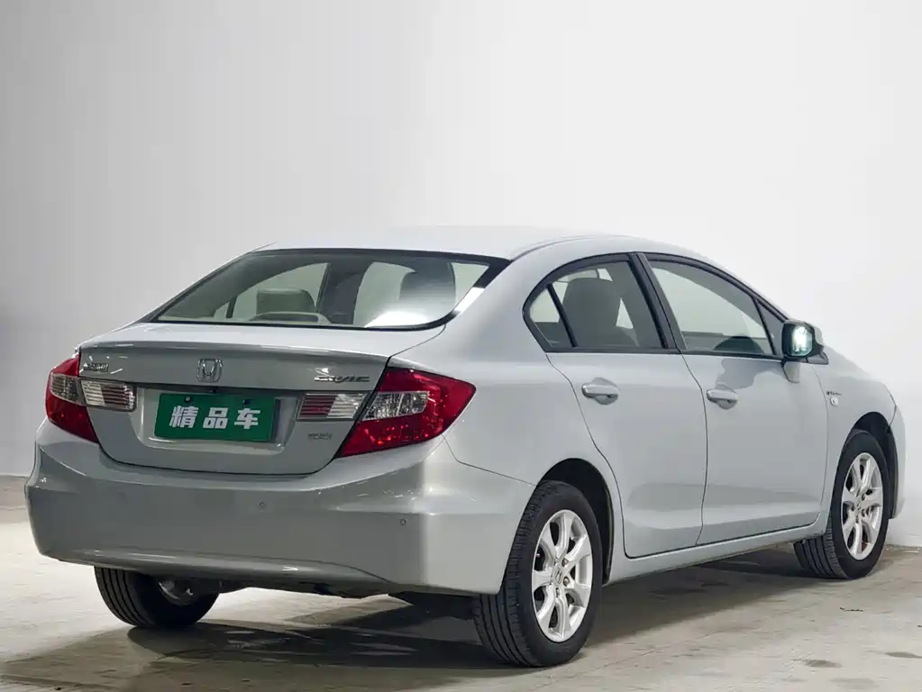 Honda Civic — миниатюра 4