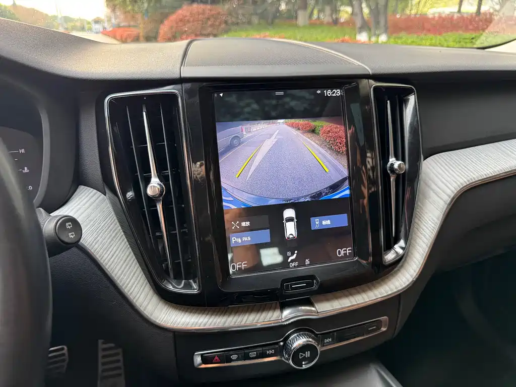 Volvo XC60 2019 T5 VI