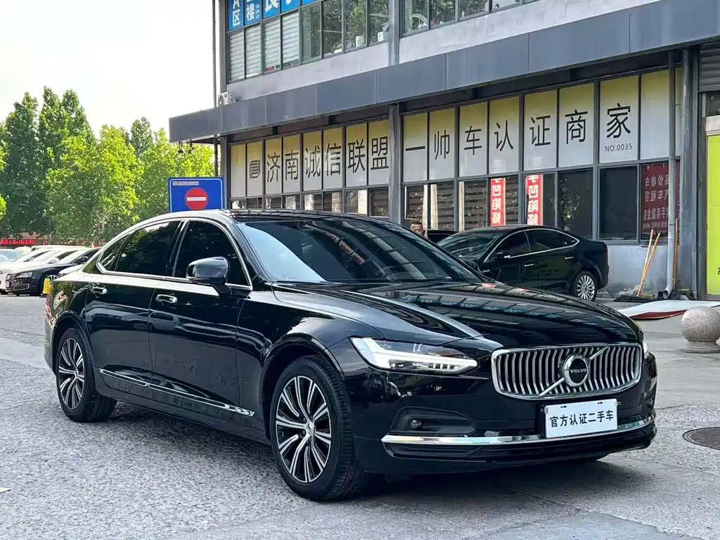 Volvo S90 2021 B5 Luxury
