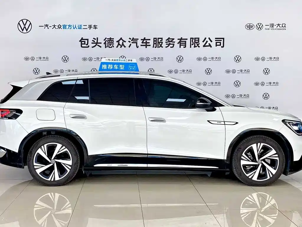 VOLKSWAGEN ID.6 CROZZ