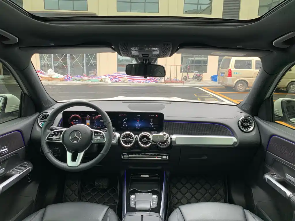 Mercedes-Benz GLB - фото 34