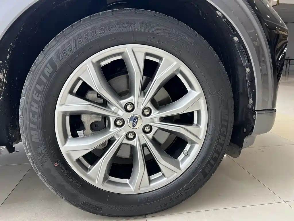 Ford Explorer — миниатюра 18