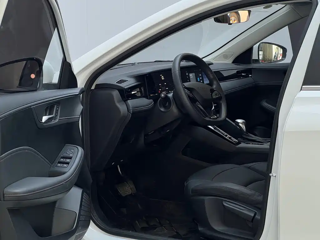 Roewe i5 — миниатюра 8