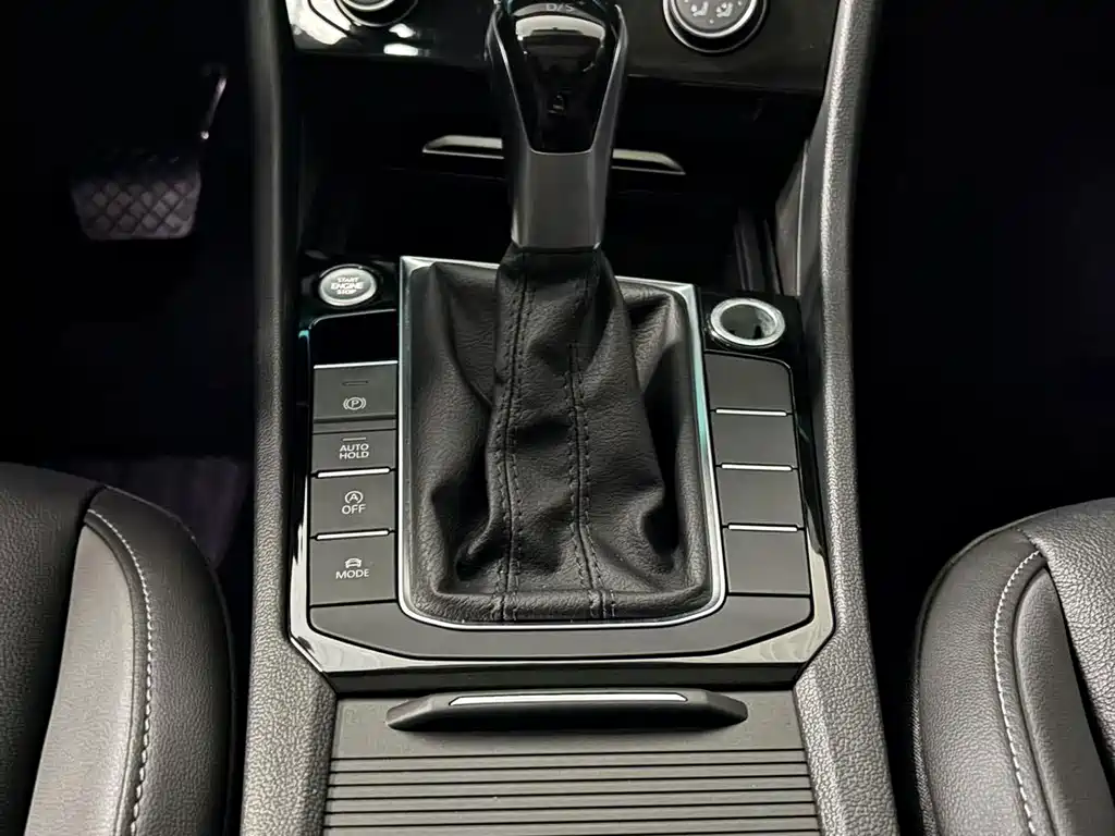 Volkswagen Sagitar — миниатюра 17