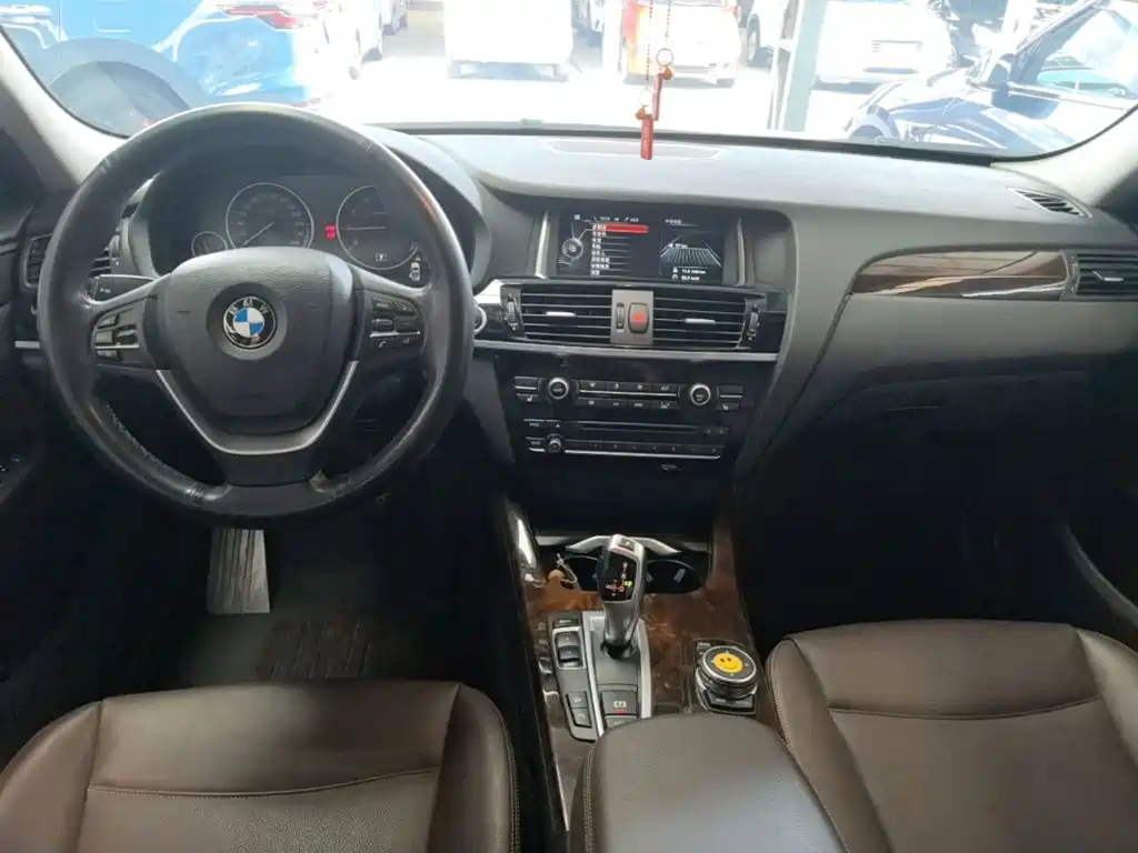 BMW X3 (Import) — миниатюра 10