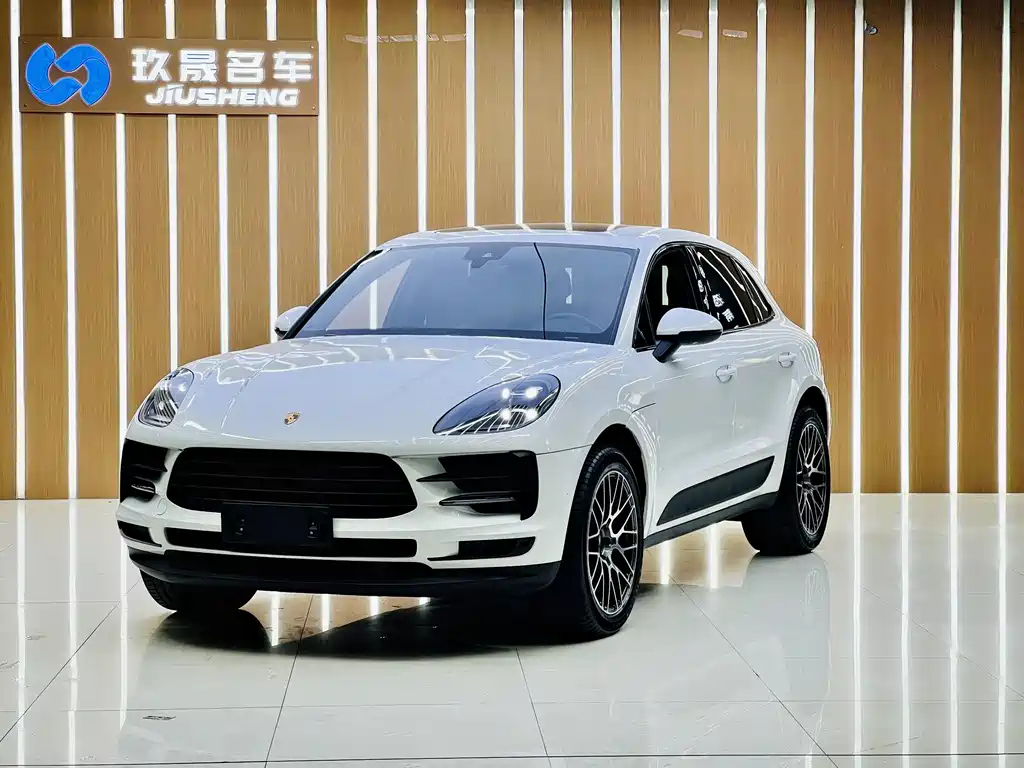 Porsche Macan 2021