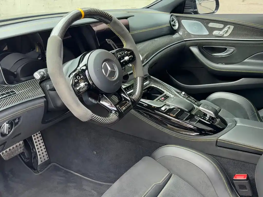 MERCEDES-BENZ AMG GT