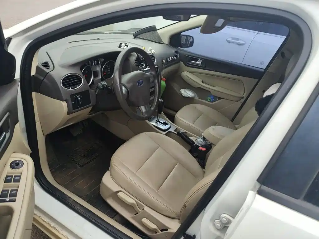 Ford Focus — миниатюра 17