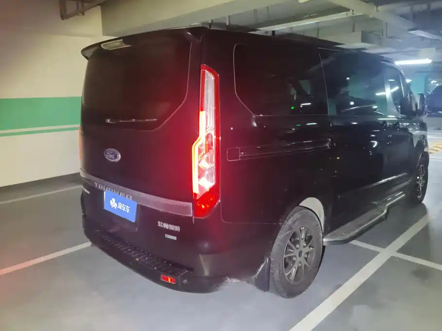 Ford Tourneo — миниатюра 3