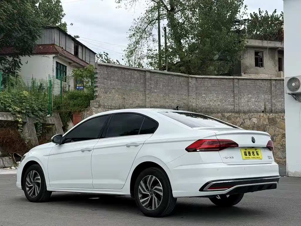 Volkswagen Bora — миниатюра 6