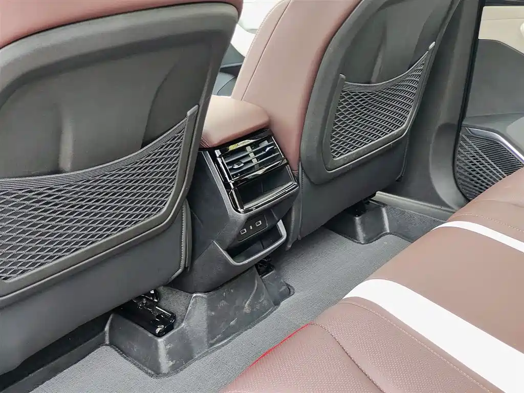 Geely Monjaro L 2024 2.0TD AT