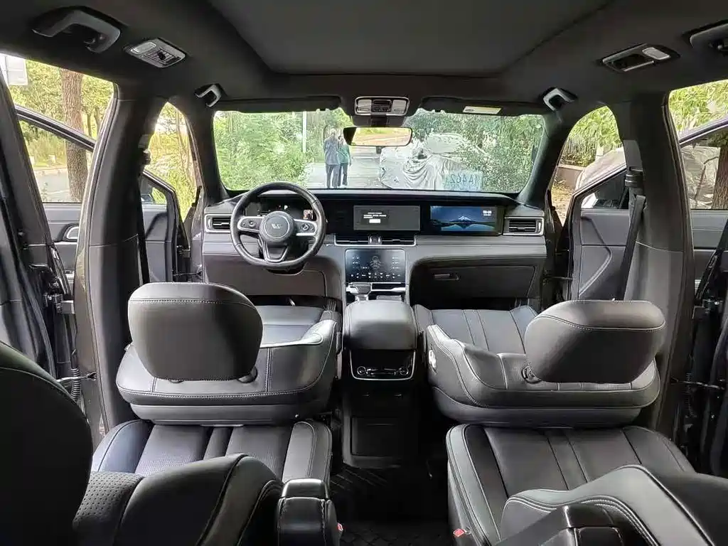 Li Auto Li ONE — миниатюра 12