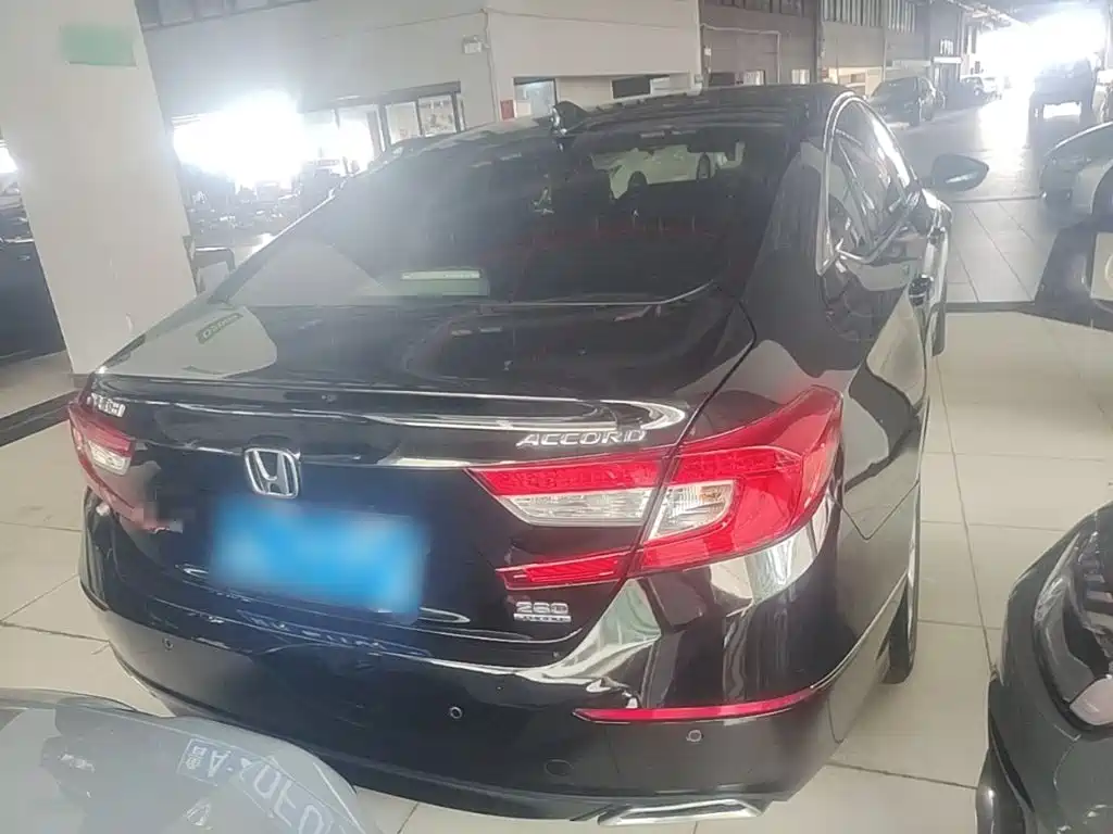 Honda Accord — миниатюра 4