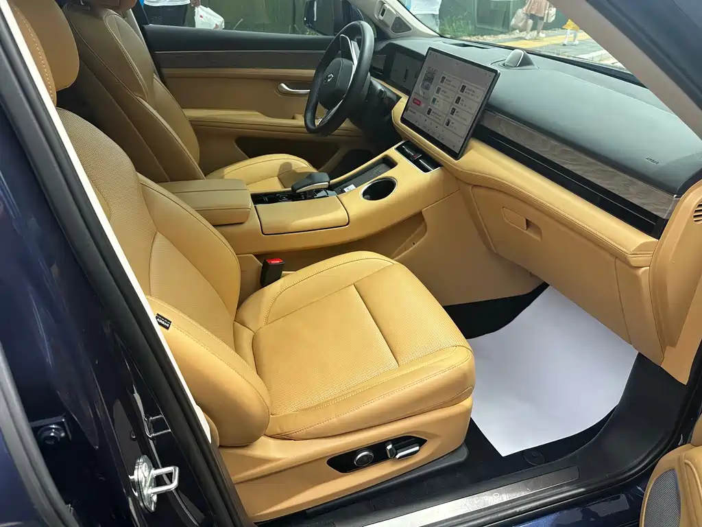 AITO Wenjie AITO M5 — миниатюра 12