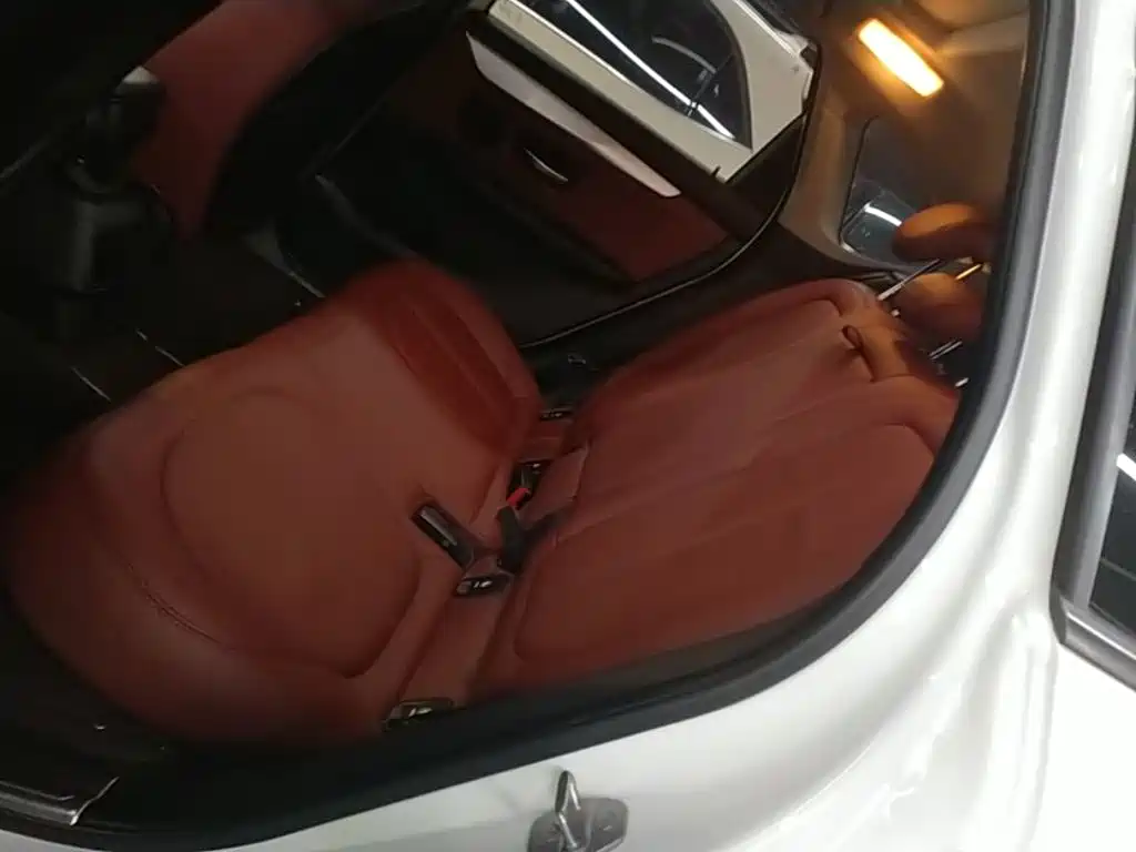 BMW 2 Series Active Tourer — миниатюра 17