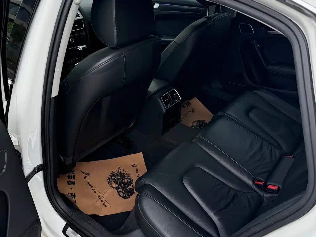 Audi A4L — миниатюра 6