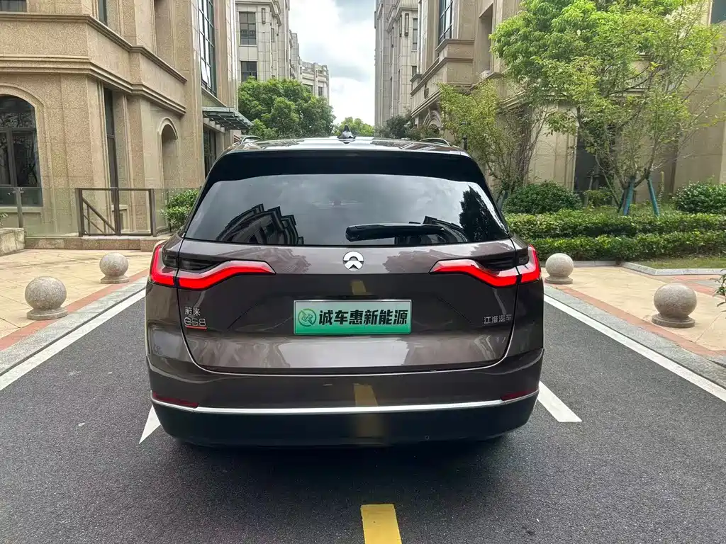 NIO ES8 — миниатюра 13