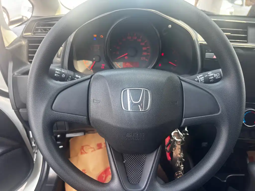Honda Fit — миниатюра 9