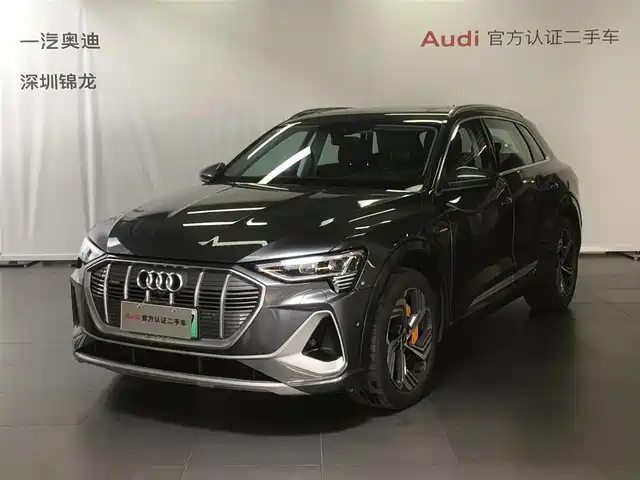 AUDI E TRON 2022